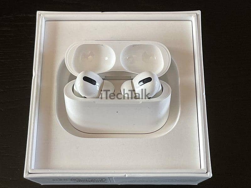 Can You Charge AirPods In A Different Case iTechTalk