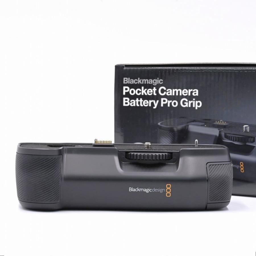 極上品｜ Blackmagic Design Pocket Camera Battery Pro Grip CINECAMPOCHDXBT2