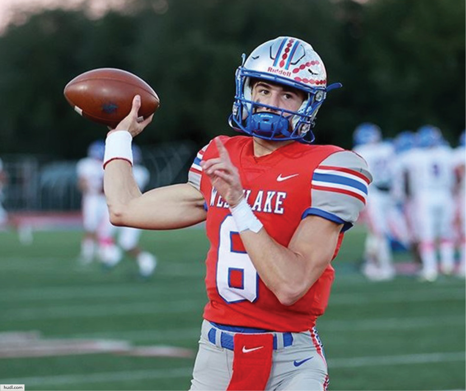 7 Highly Touted Class of 2022 QBs Commit ITG Next