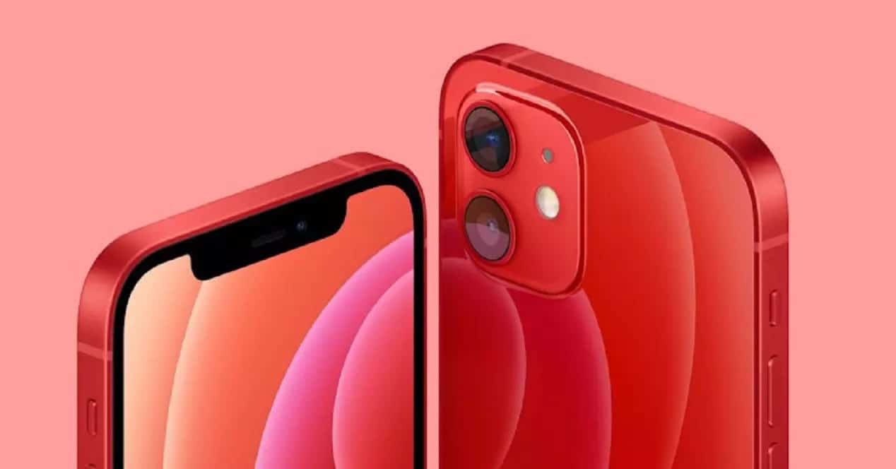 Stáhněte si oficiální tapety Apple iPhone 12 ITIGIC