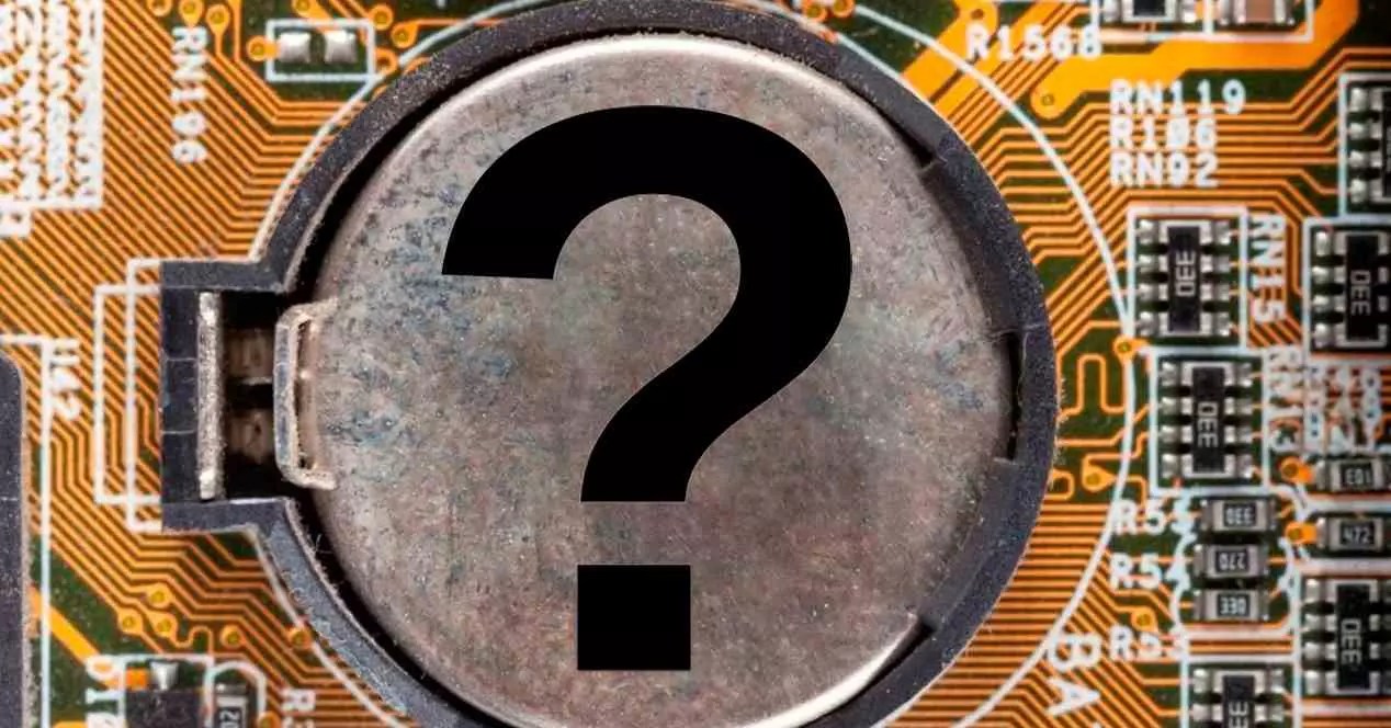 Why does the motherboard have a battery and what is its function? ITIGIC