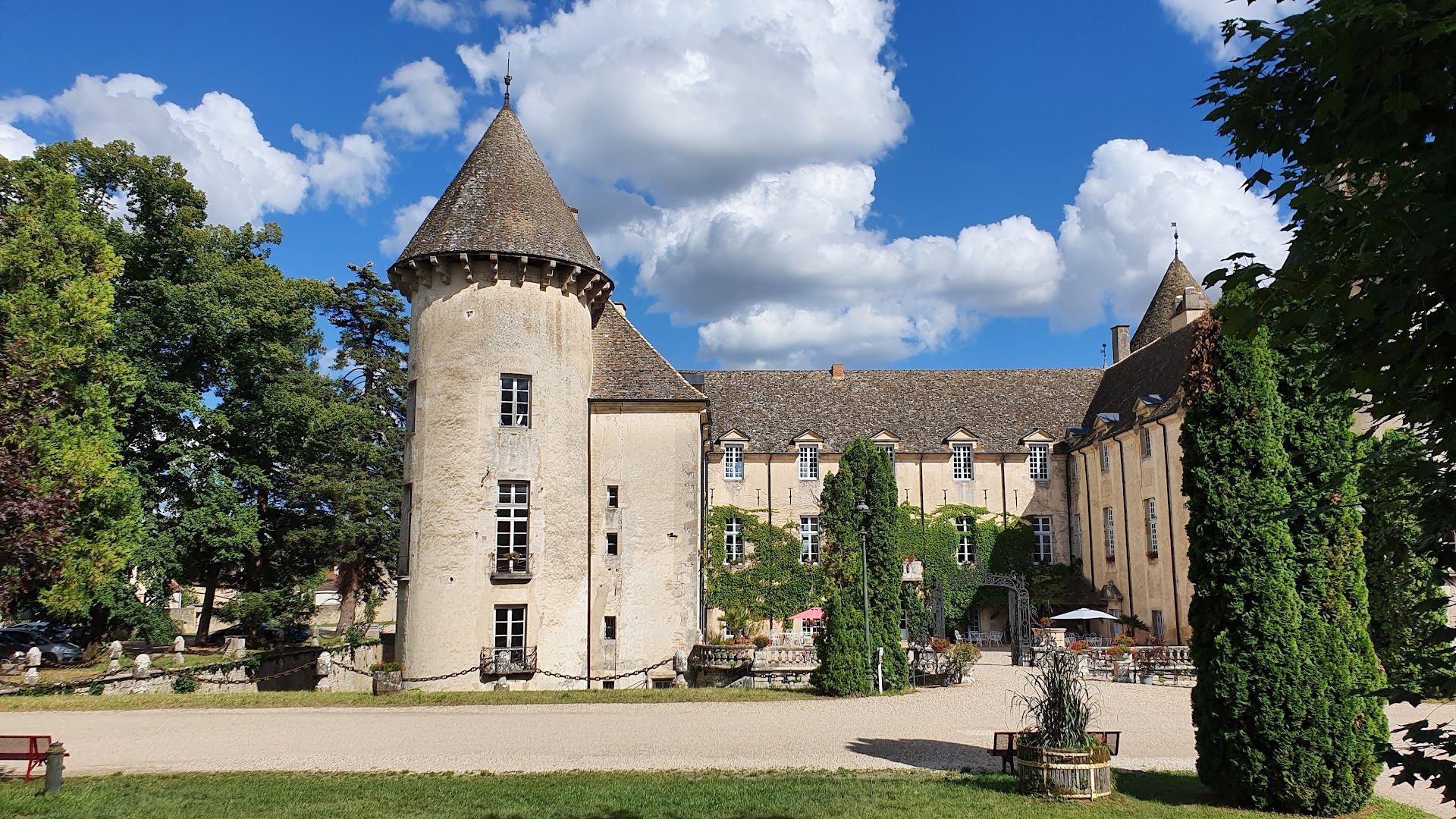 The 23 best wine shops in Beaune