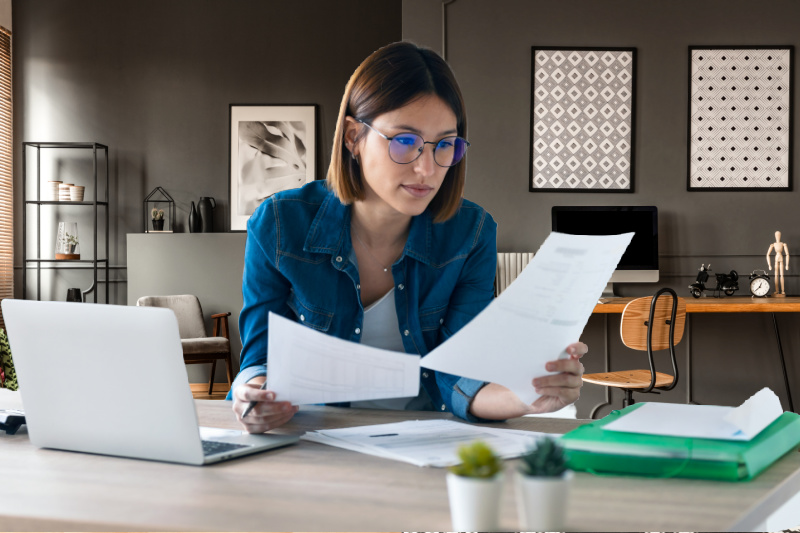 How to Prepare for Manufacturing Translation Services Interpreters