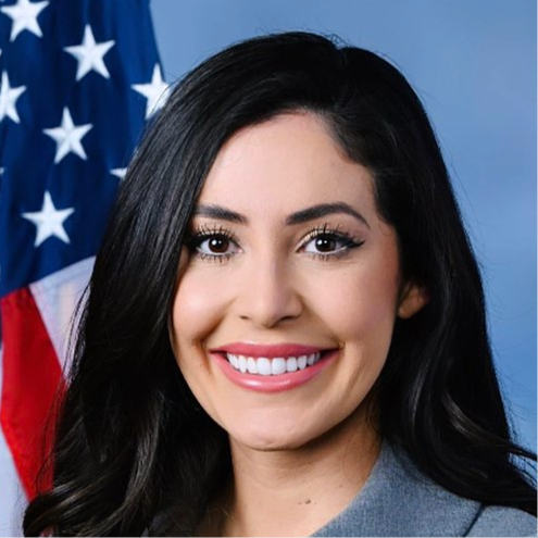 Verity - Anna Paulina Luna