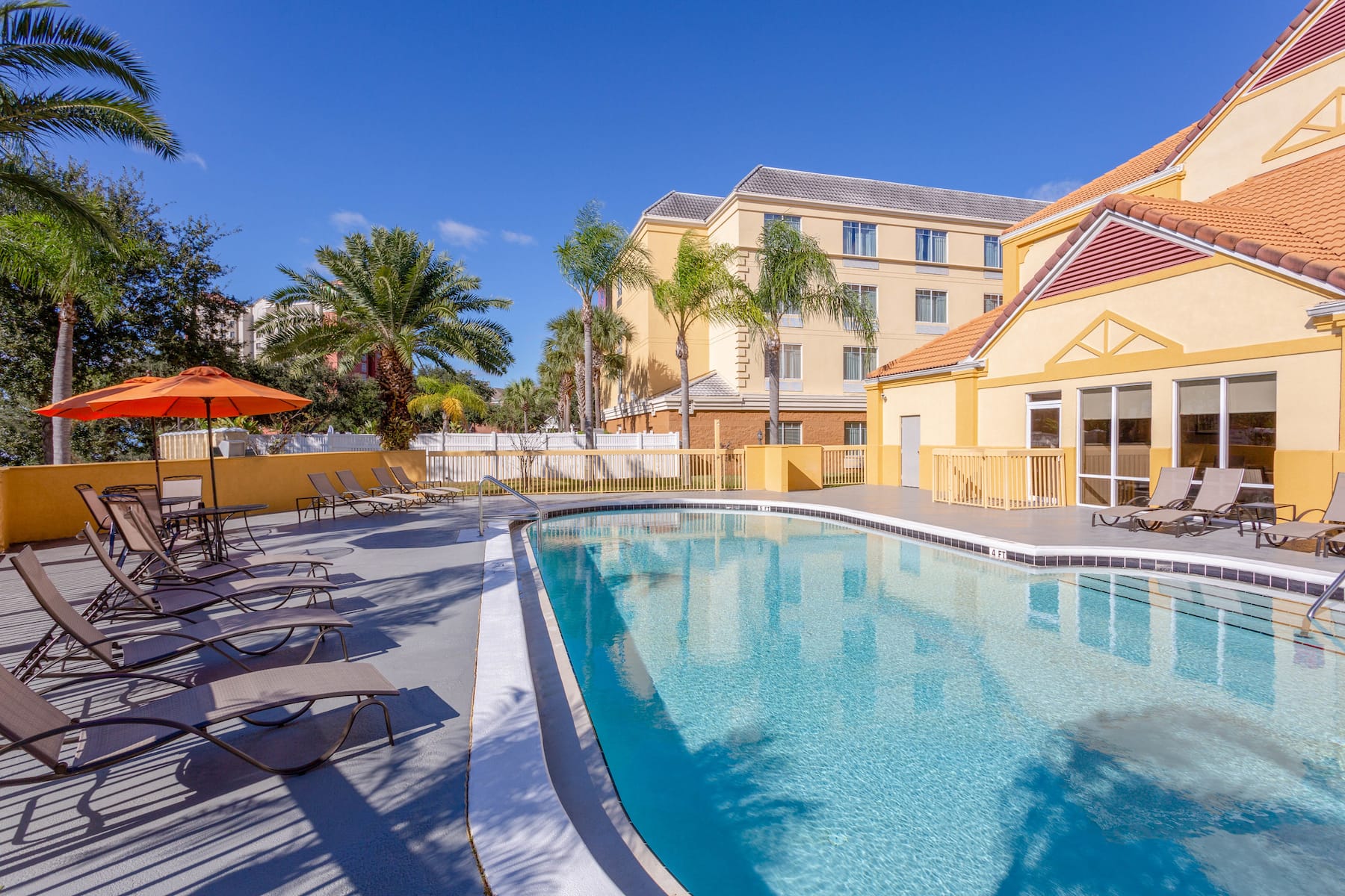 La Quinta Inn & Suites by Wyndham Orlando Universal ITouchOrlando