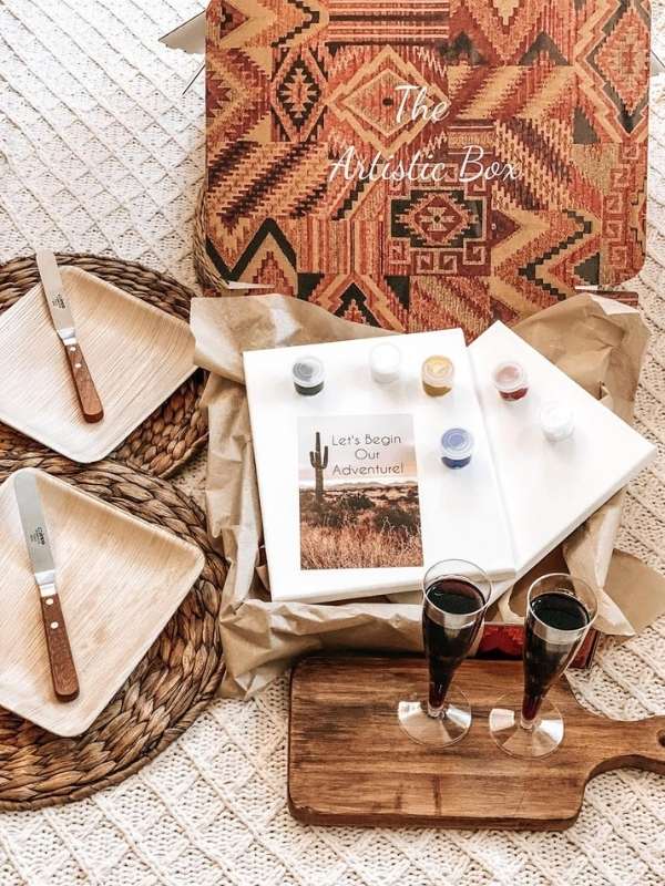 10 Awesome Christmas Gift Basket Ideas for Couples itsobvious