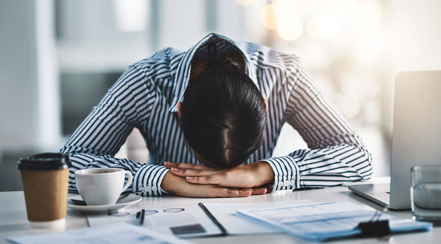 People Share Signs That Their Company Is Going Under Going Under