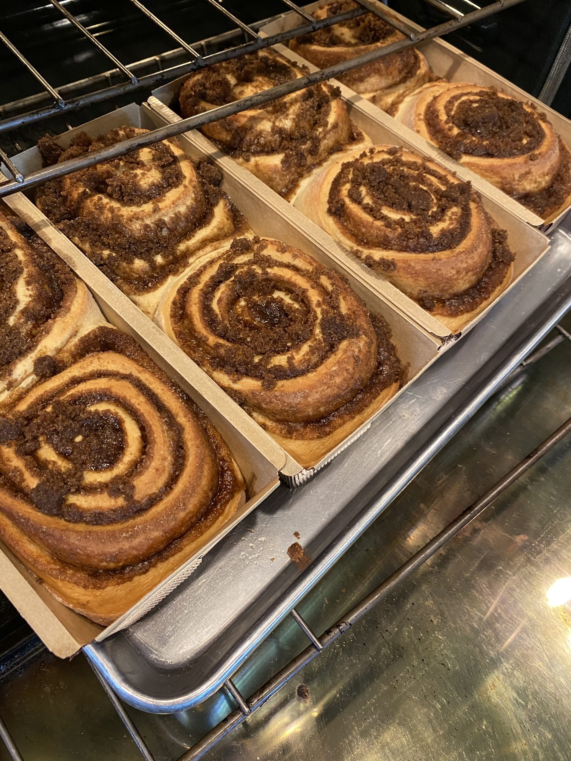 Warm Cinnamon Rolls (Box of 4) It's In The Mix Clovis