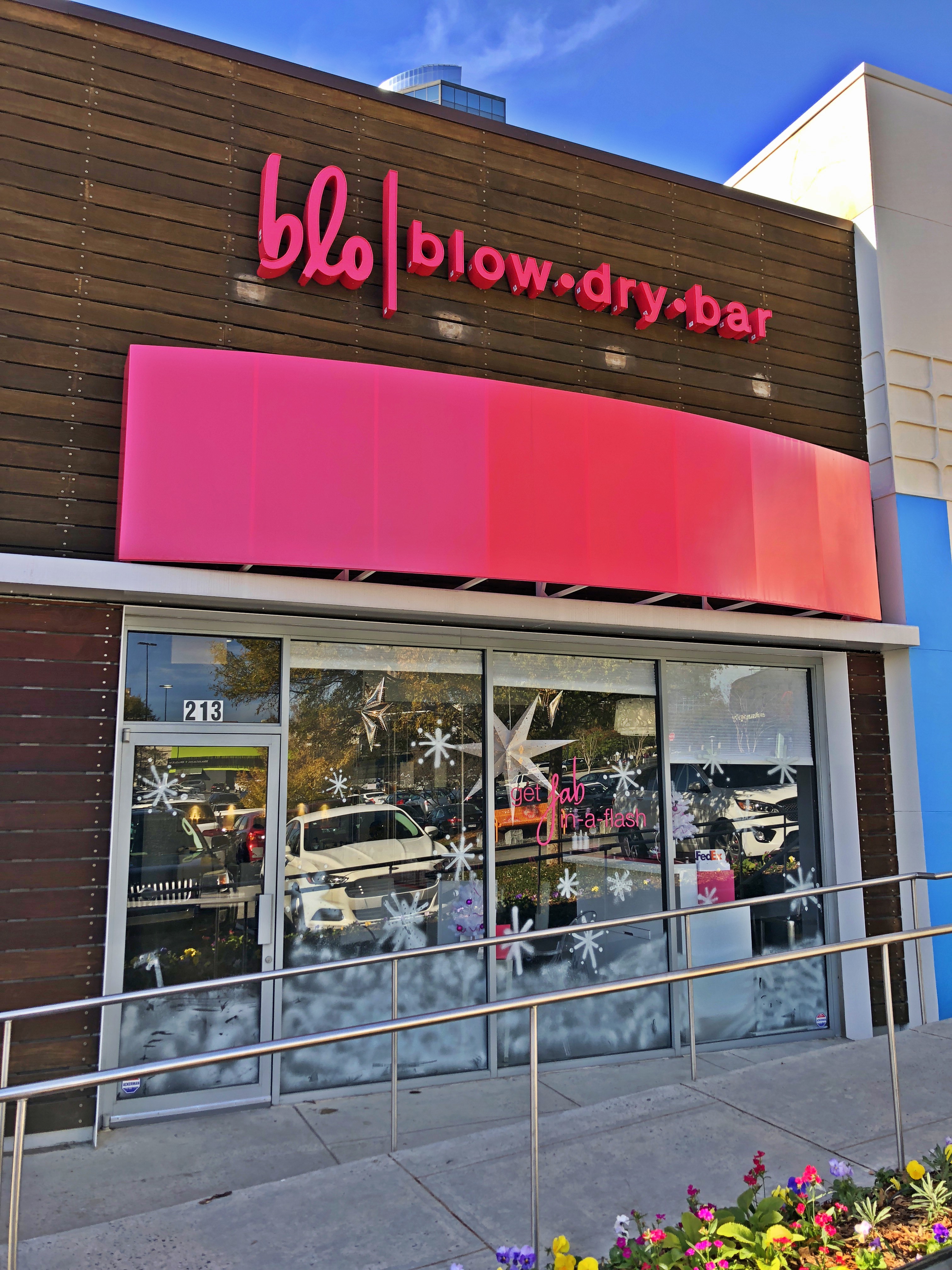 Atlanta Life Blo Blow Dry Bar ITSJOITOMYWORLD