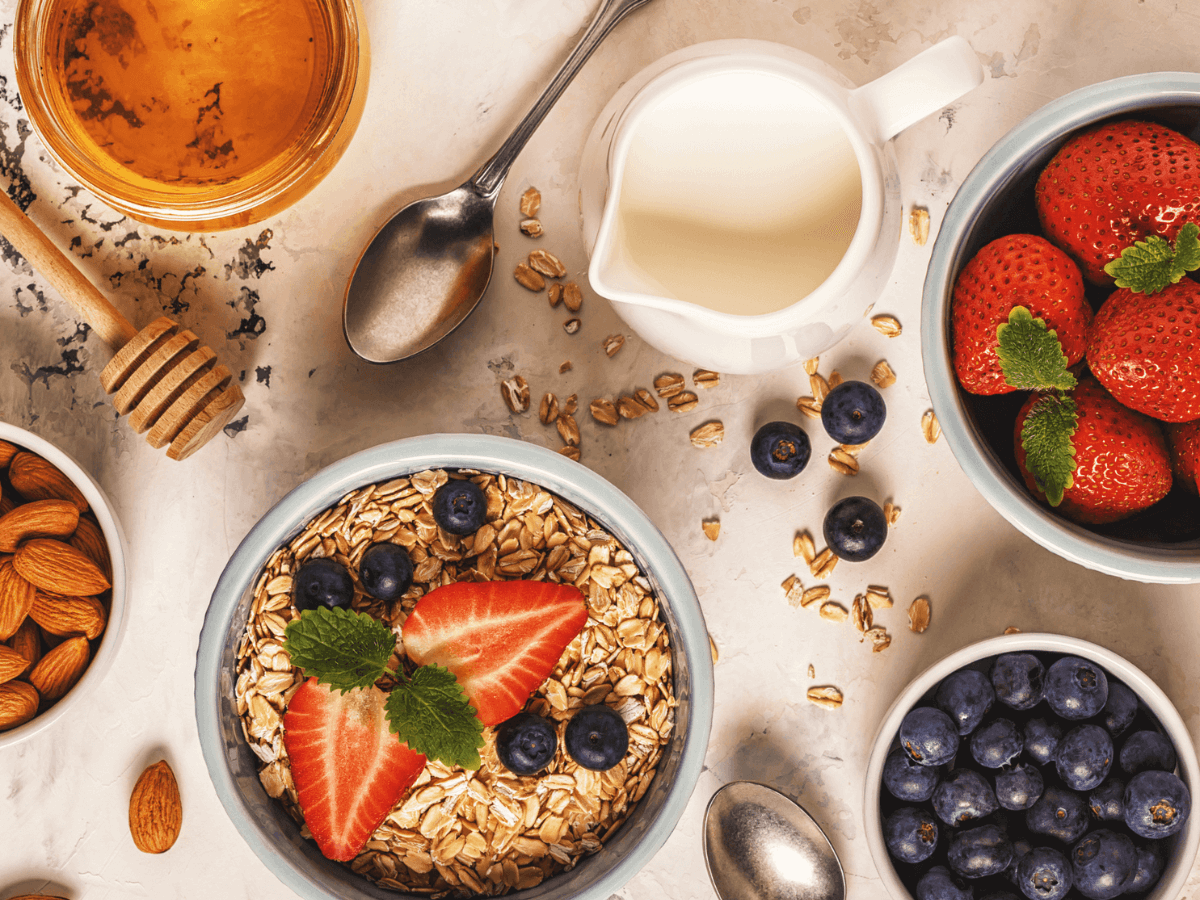 Oatmeal vs Granola Making the Right Choice for Busy Moms