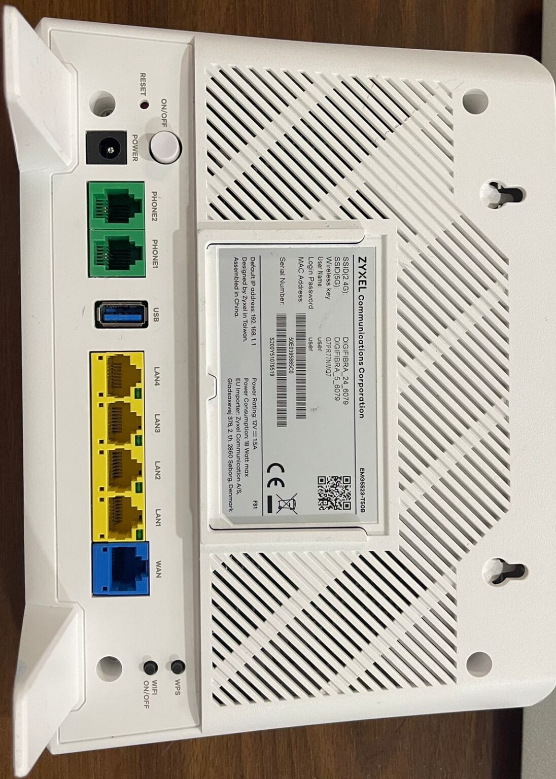 ZYXEL EMG5523T50B IT Solution