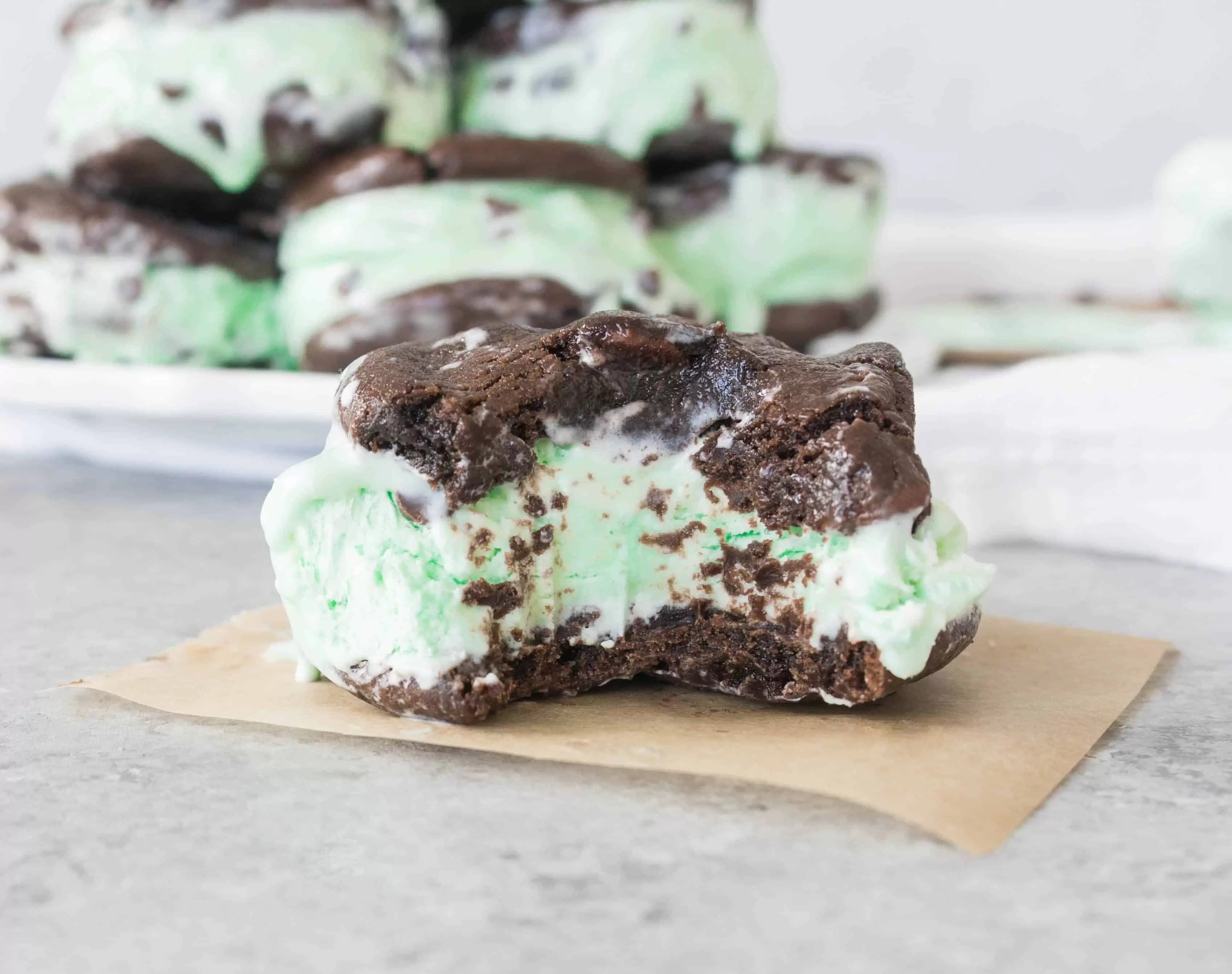 Mint Chocolate Chip Ice Cream Sandwiches The ItsyBitsy Kitchen