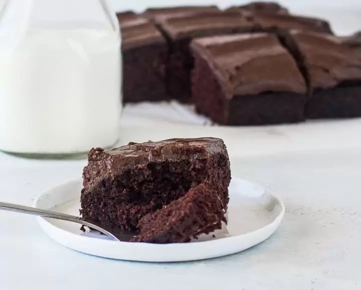 Chocolate Dump Cake The ItsyBitsy Kitchen