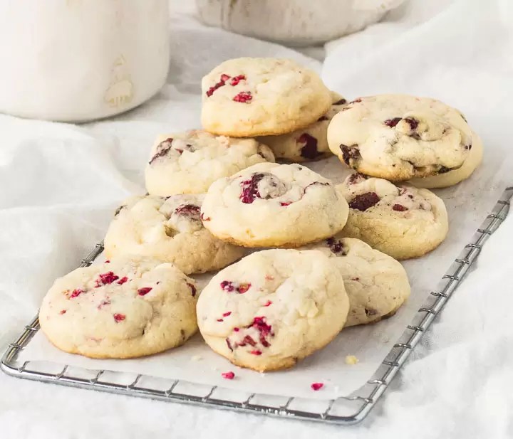 It's a super versatile recipe. Raspberry Cheesecake Cookies The Itsy Bitsy Kitchen