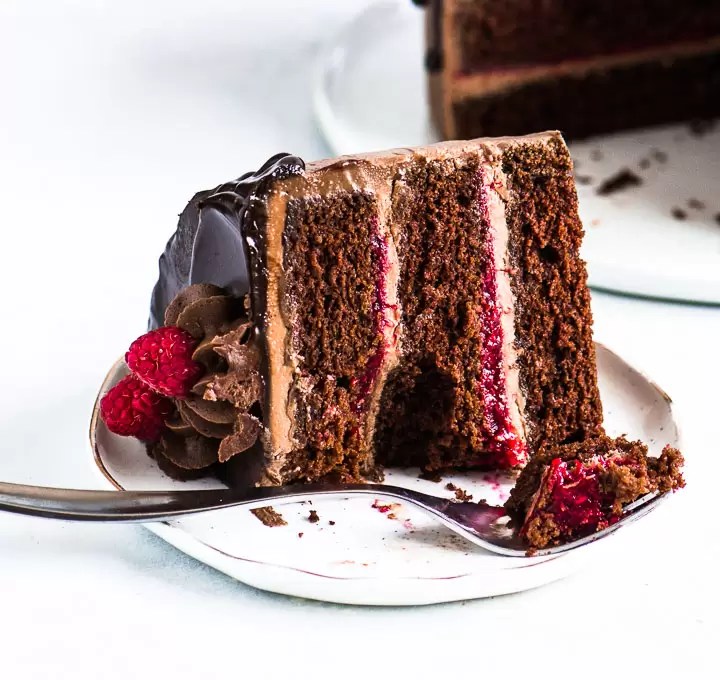 Chocolate Raspberry Cake The ItsyBitsy Kitchen