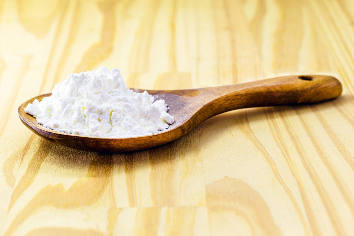 Cornstarch Vs. Baking Soda for Cleaning Iupilon