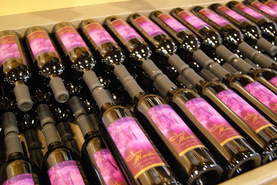 A day at Huber’s Orchard, Winery and Vineyards The Horizon