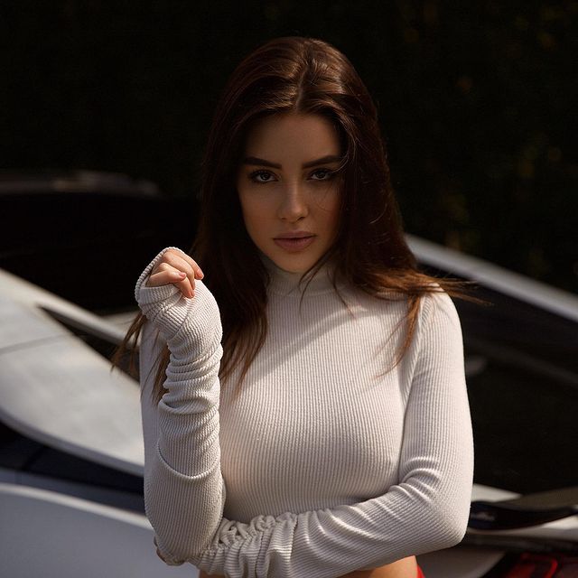 Listal - List the stuff you love! Movies, TV, music, games and books