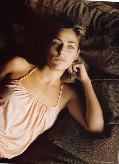 Summer Phoenix picture