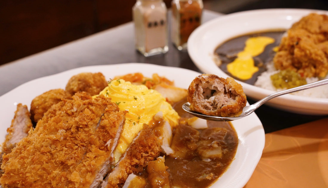 丸勝咖哩洋食|一中商圈平價咖哩，口味與32種配料，簡單自由配！但現點現做需久候～