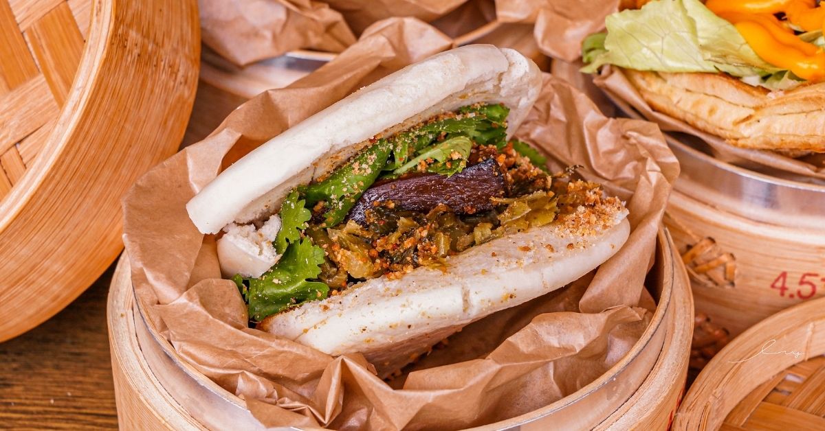 大芳文咖啡 |台中南區早午餐推薦，13種刈包口味35元起就能吃到，必推古早味酸菜扣肉和泰式奶茶！