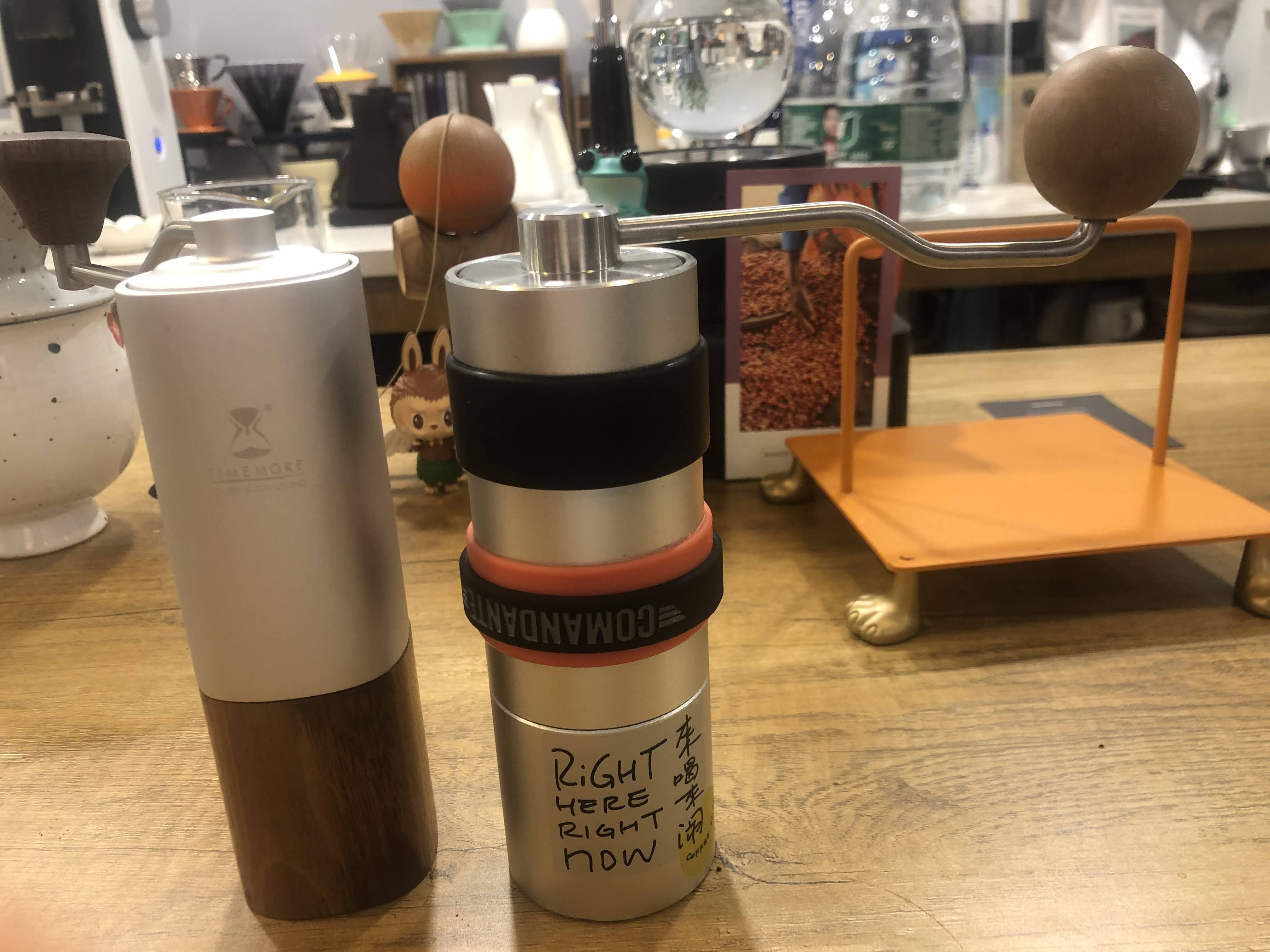 Coffee Tasting Electric Grinder vs. Hand Grinder Dust