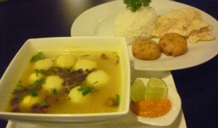 SOTO BASO IKAN TOPIK WARNAWARNI