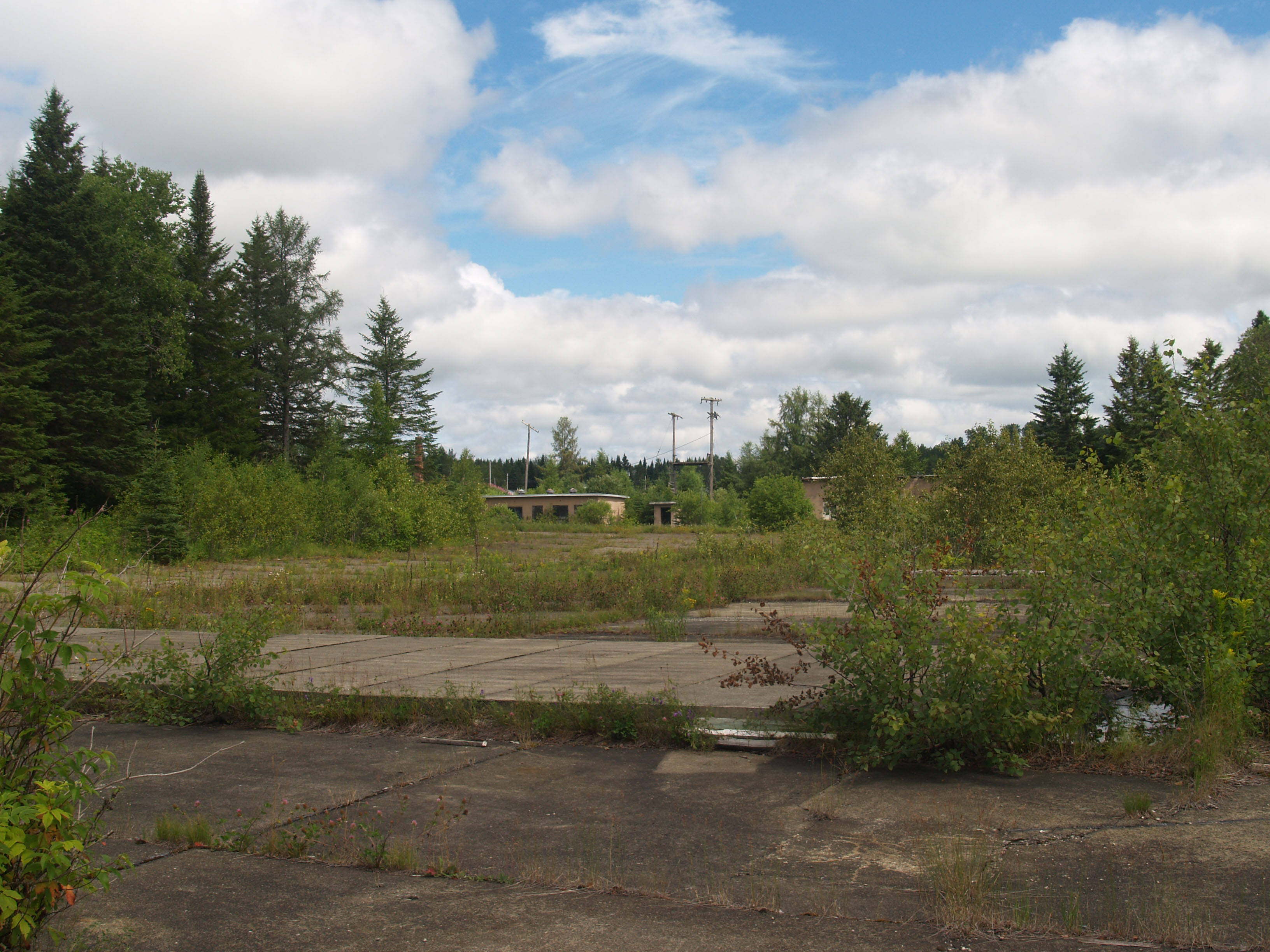 More of Connor Nike Missile Site L85L (launch) Picture South East