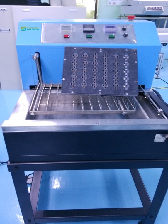AutoDip Soldering machine ISS Inserción SMT y Servicios