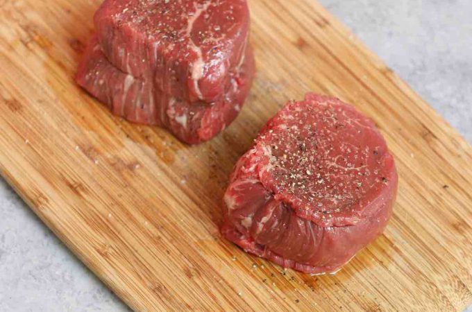 Sous Vide Filet Mignon with Garlic Butter (Beef Tenderloin)
