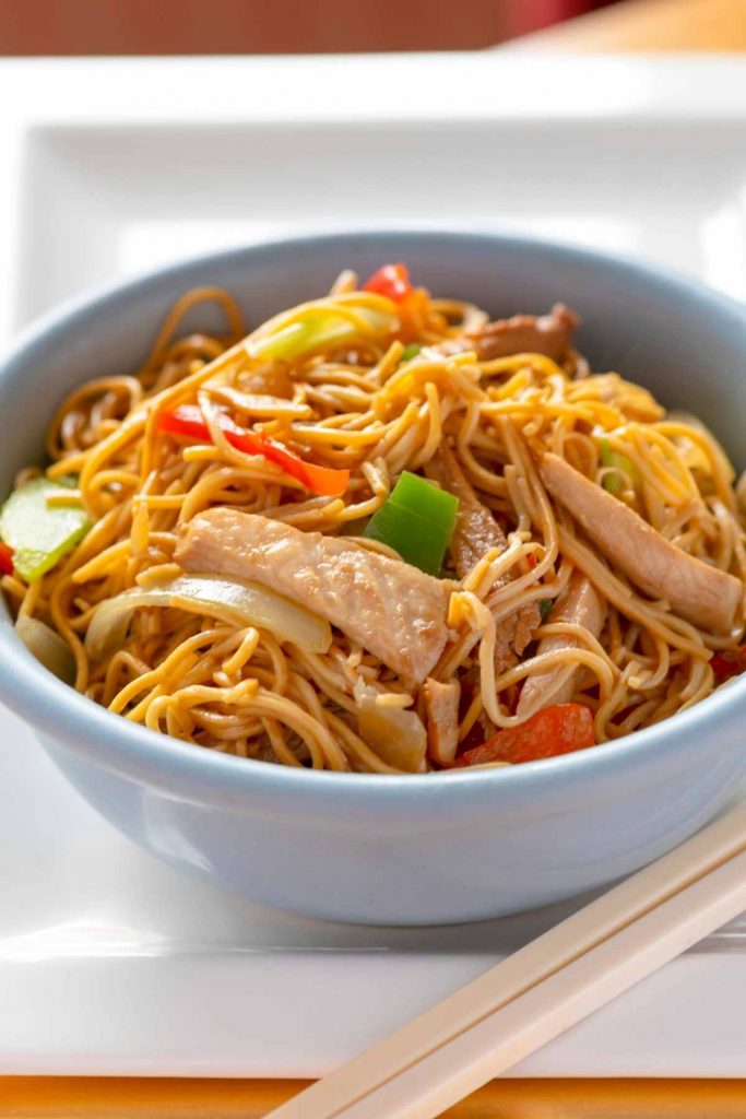 16 Popular Chinese Noodles Recipes For You to Try Tonight IzzyCooking