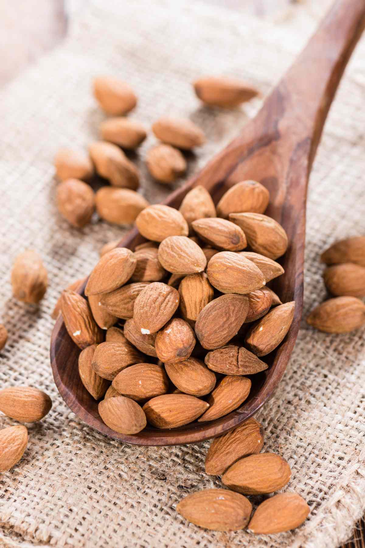 Are Almonds Keto Carbs, Total Carbs And Best KetoFriendly Almond