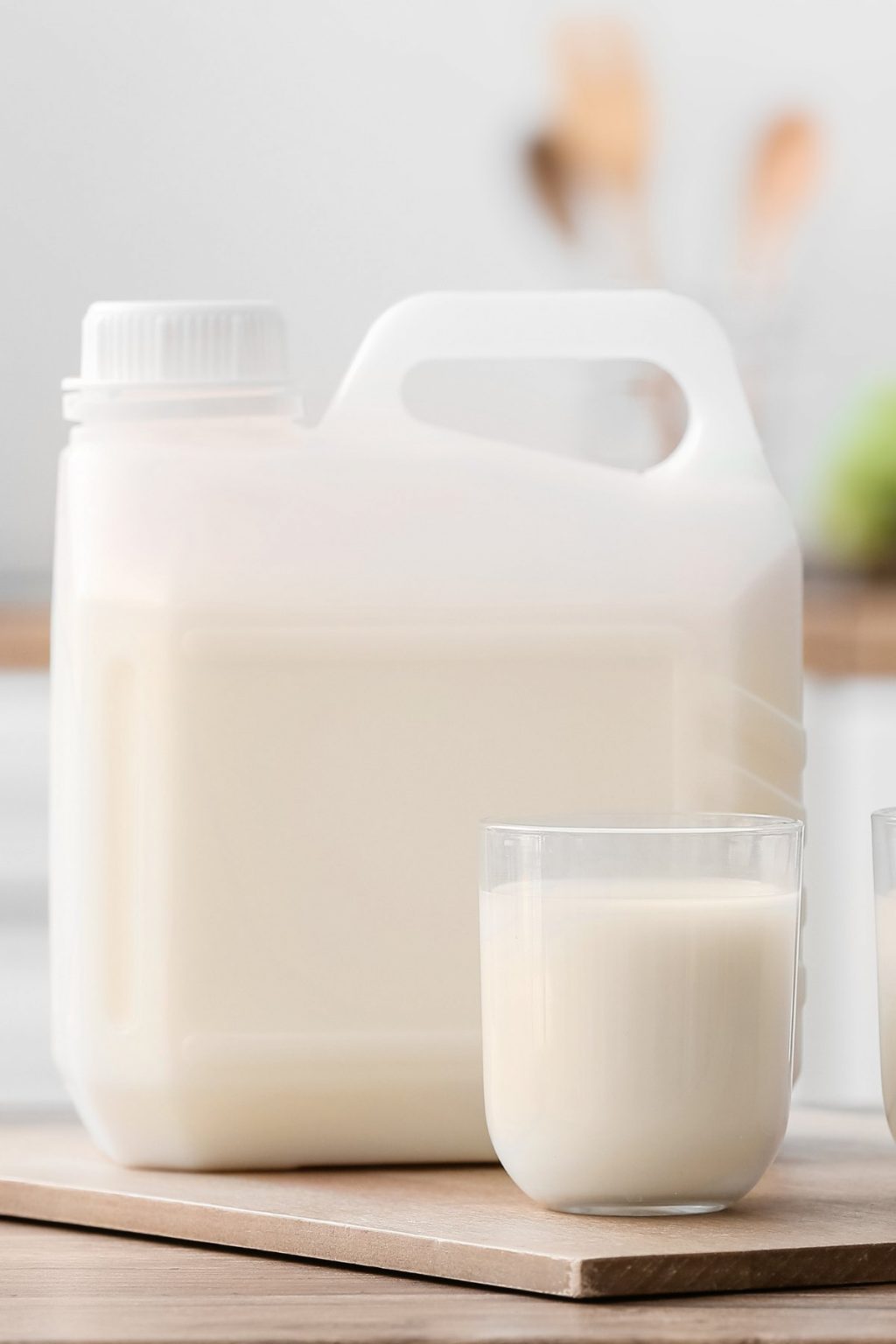 How Many Cups In A Gallon IzzyCooking