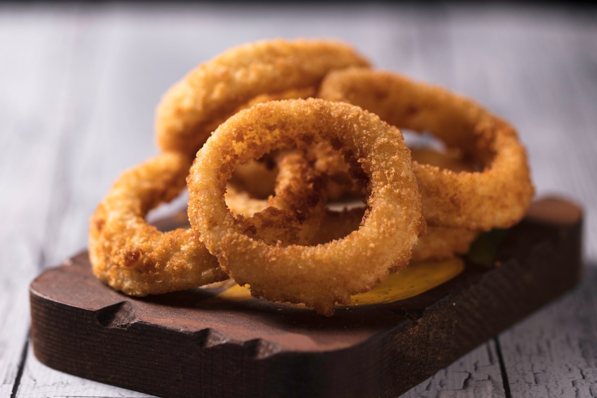 Are Onions Keto and Carbs in Onions (+ Keto Onions Recipes) IzzyCooking