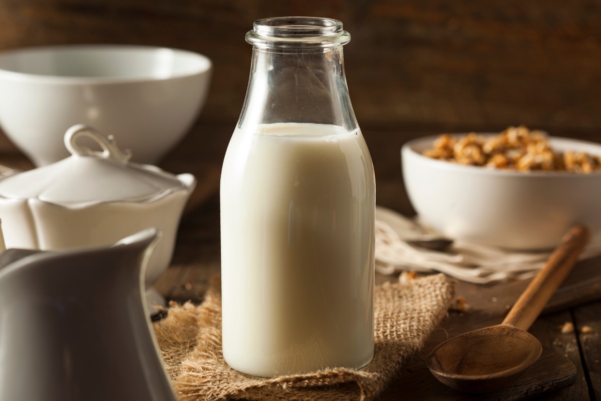 Is Milk Keto and Carbs in Milk IzzyCooking