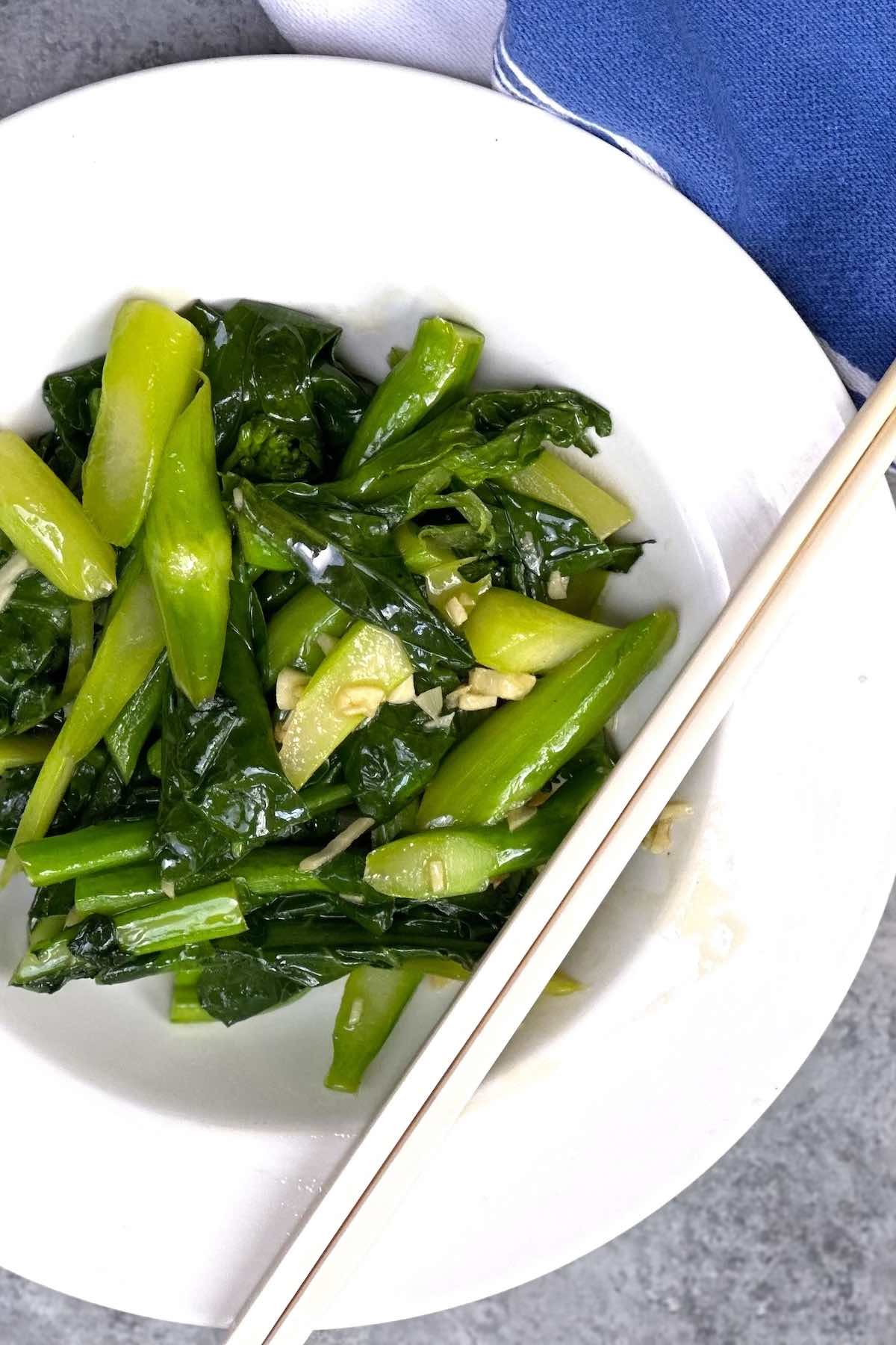 10Minute Chinese Broccoli Stir Fry in Garlic Sauce