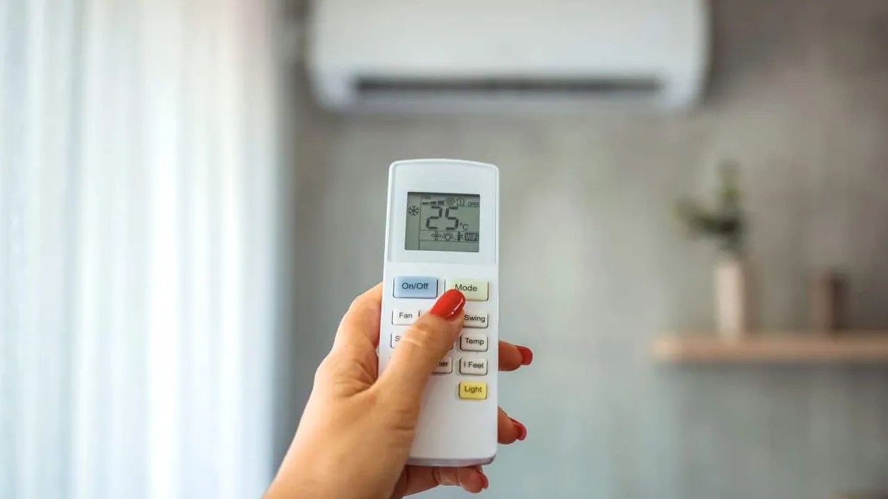 How to Unlock Voltas AC Remote? 100 Working Guide! Jaano India
