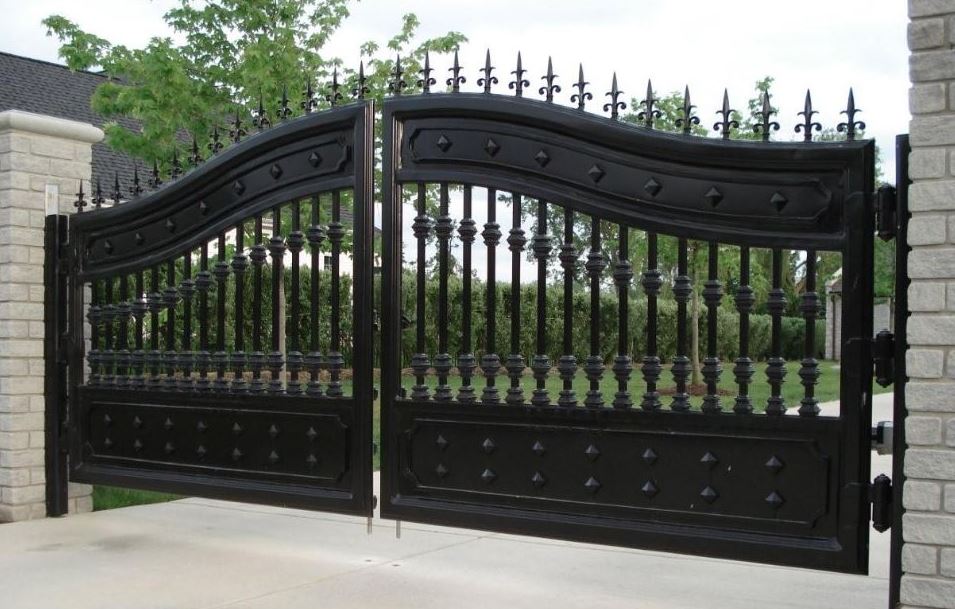 Jabel Al Maliha Steel UAE Metal gates manufacturing in UAE