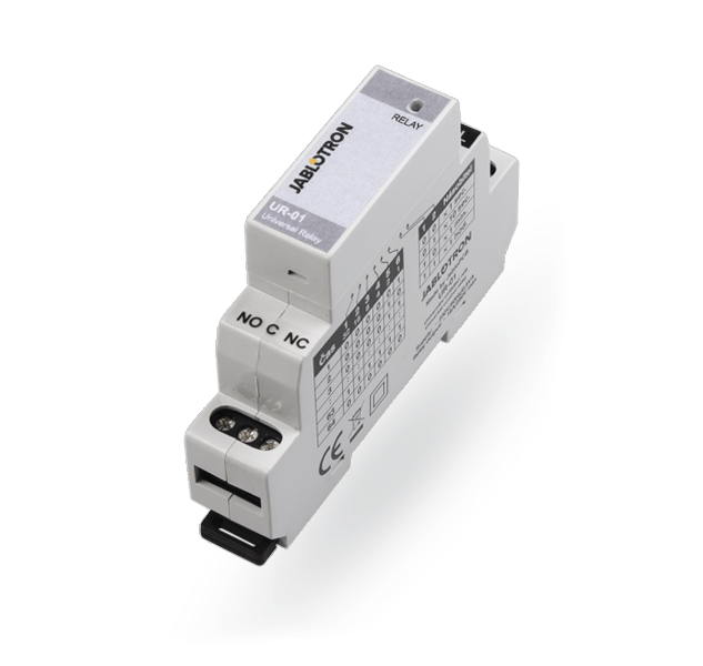 UR01 Versatile DINrail mounted relay