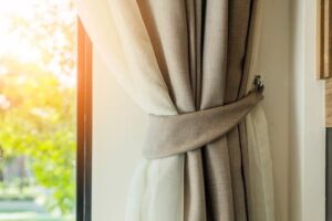 How high curtains? JacAnswers