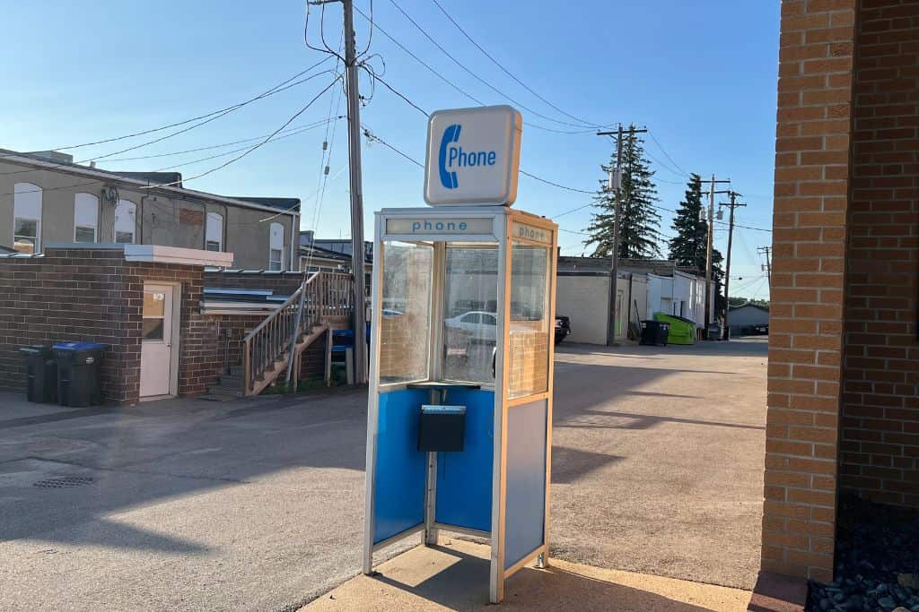 Best Selfie Spots In Minnesota Zumbrota's Telephone Booth