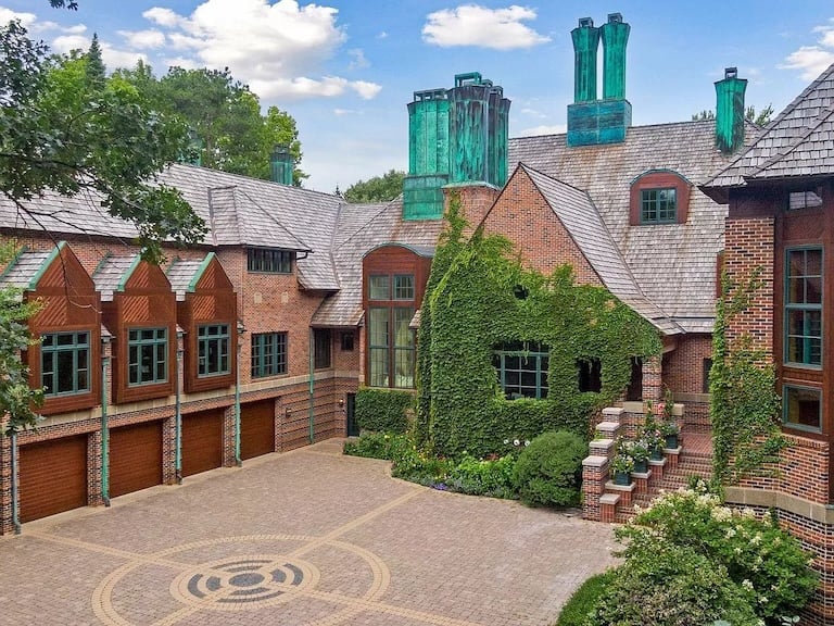 This is Your Secret Look Inside Minnesota's Most Expensive Home!