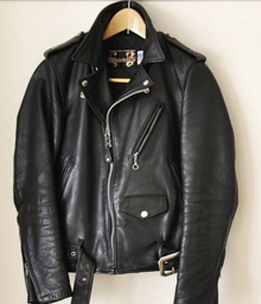 How To Wash Women Leather Coats Safely?