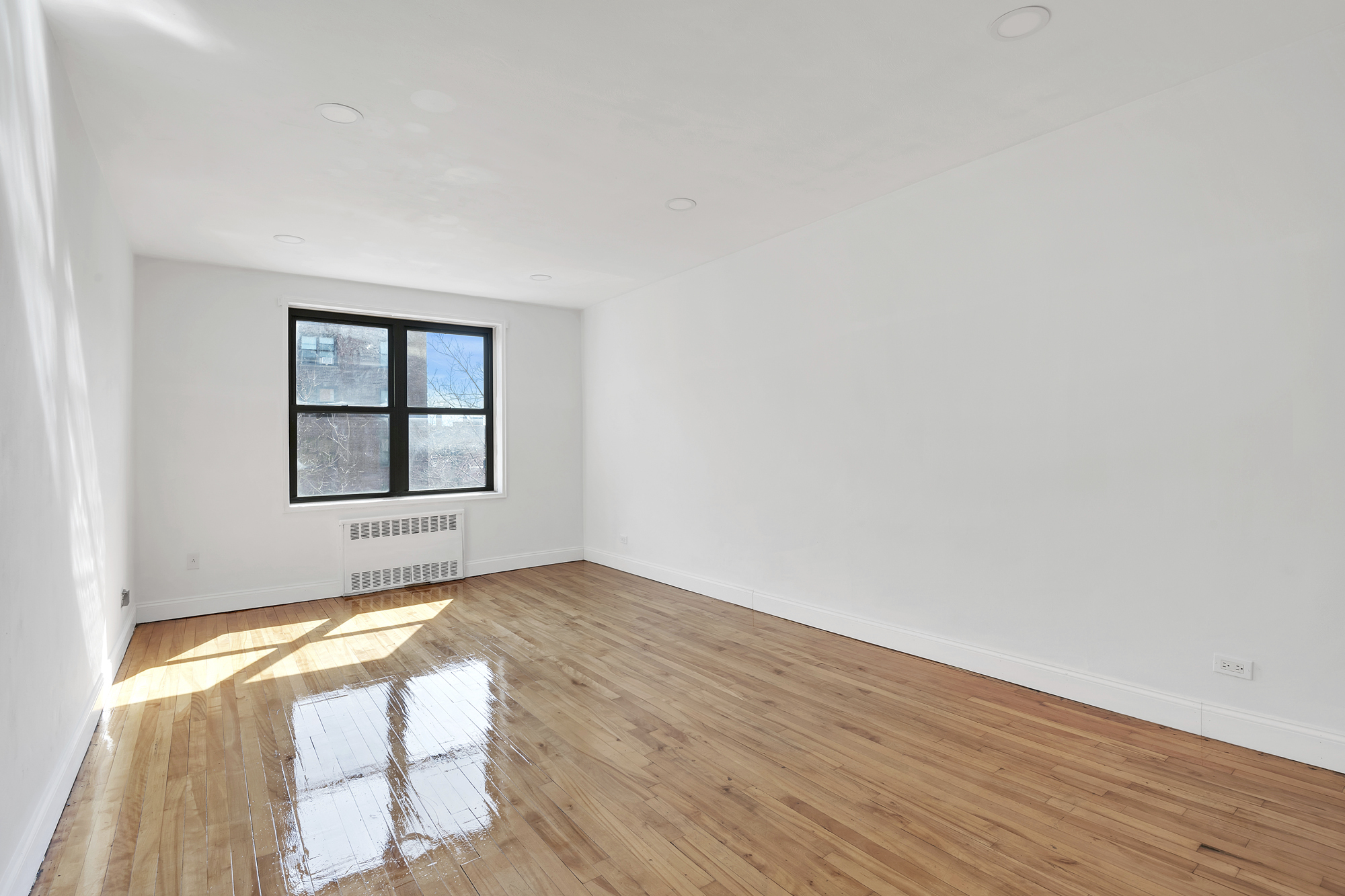 Listings JACKSON HEIGHTS REAL ESTATE LISTINGS