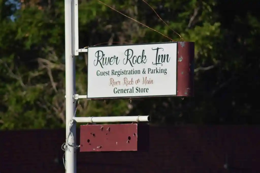 River Rock Inn