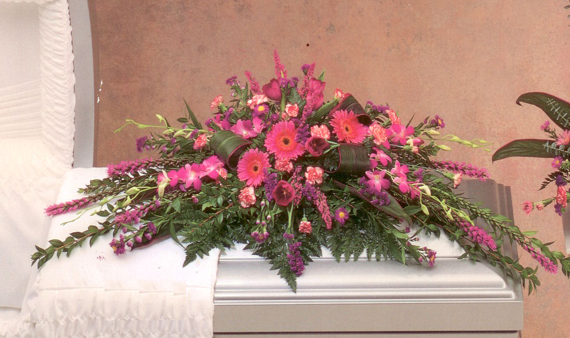 Casket Cover 1 Jacobsen's Flowers & Gift Baskets