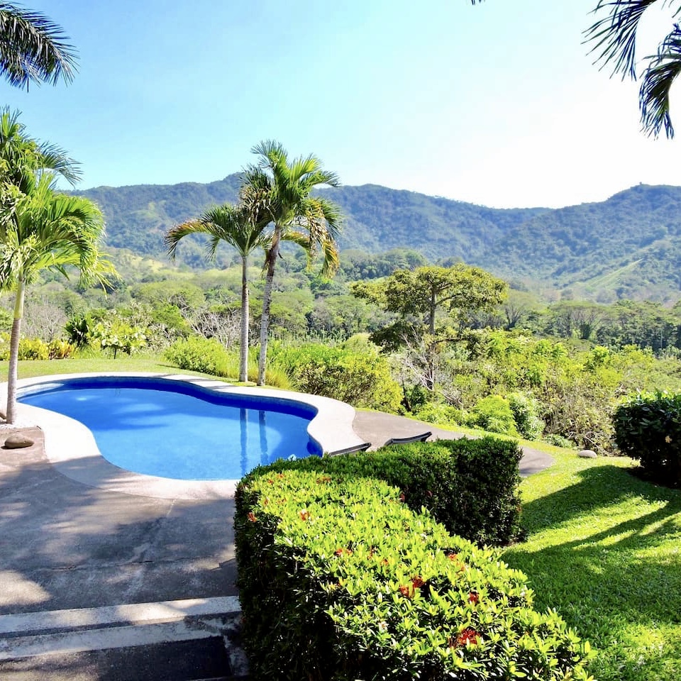 Casa Valle EscondidoPrivate Estate with Pool by Los Suenos! Jaco Realty
