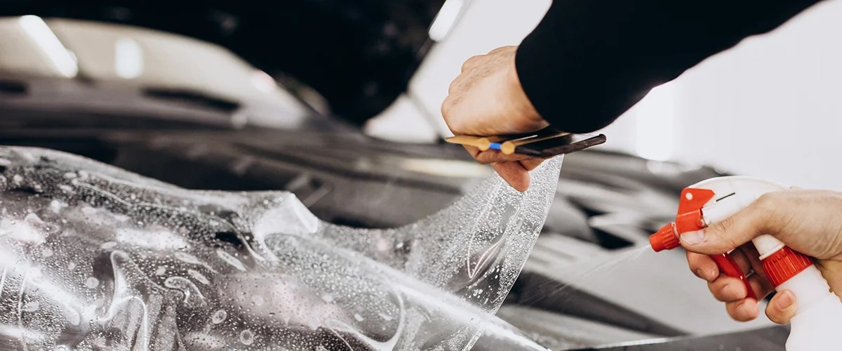 Your Complete Guide to Dry and Wet Vinyl Sticker Application Methods