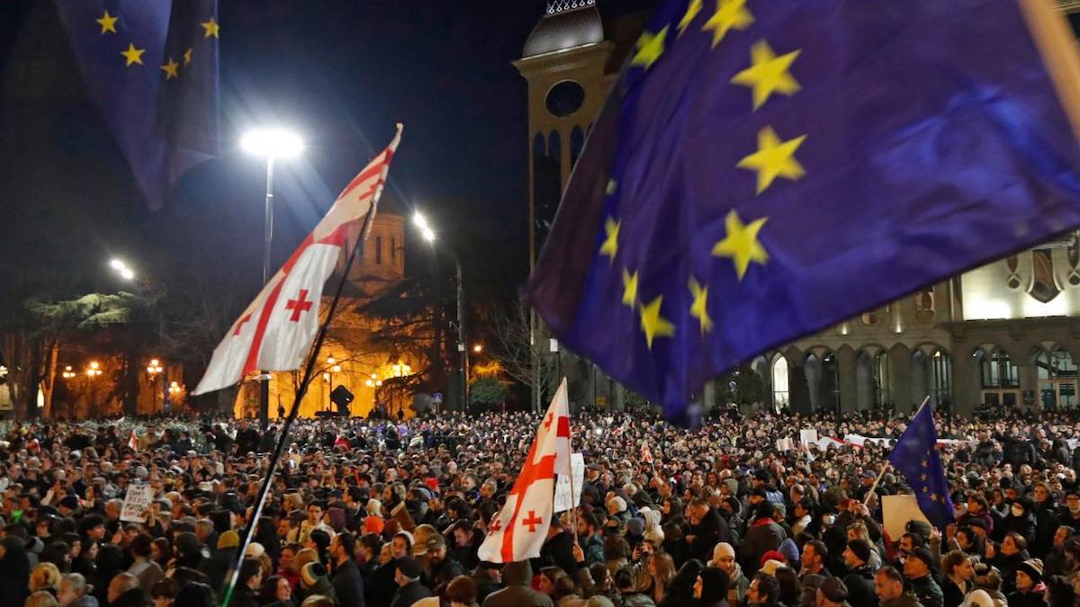 has been granted EU candidate status / JAMnews