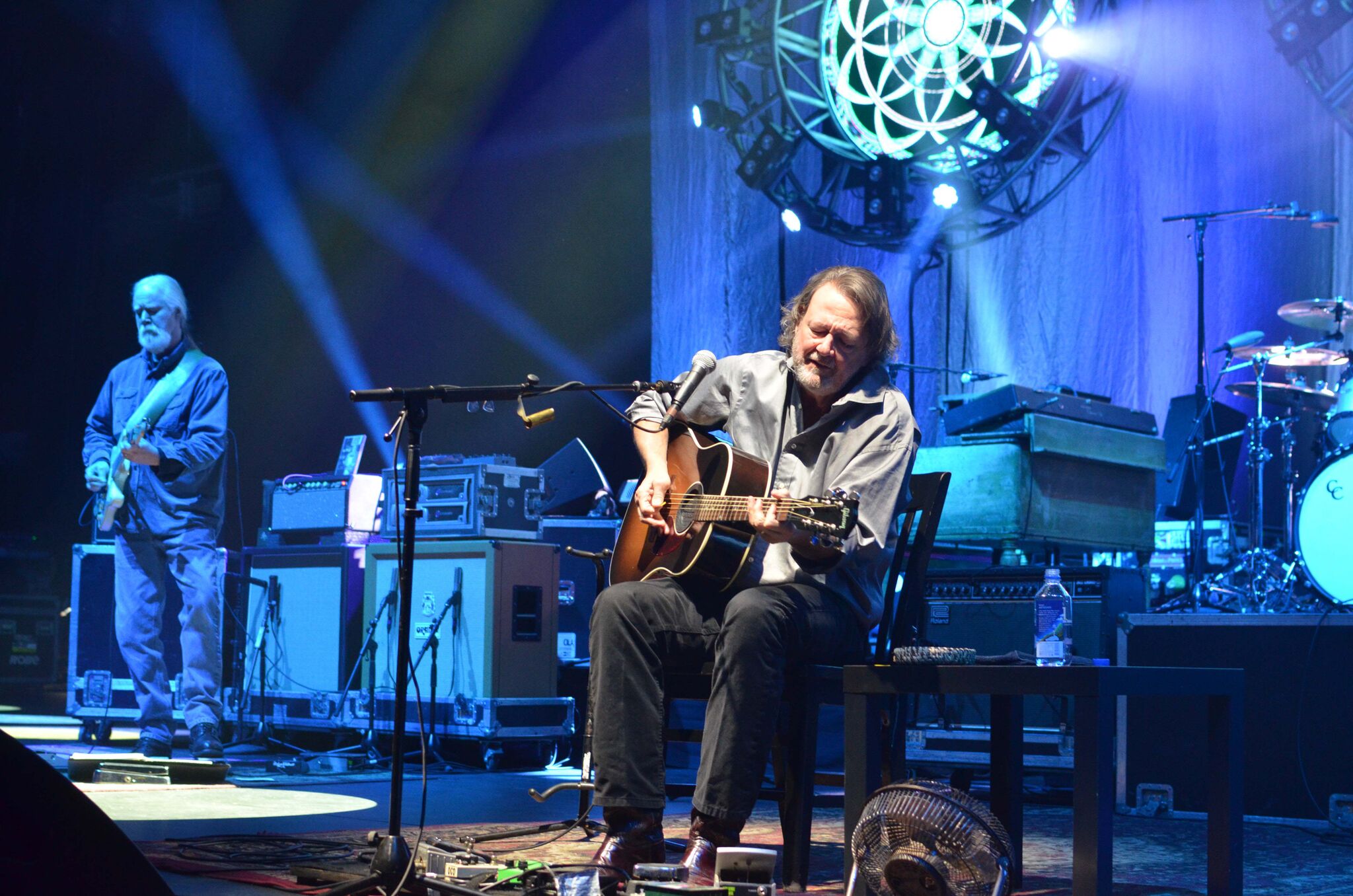 The Wallflowers Return with New Album _Glad All Over_